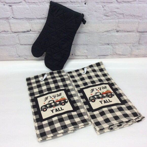 "It's Fall Y'all" 3 Piece Kitchen Set Black/White Buffalo Check Truck & Pumpkins - Picture 6 of 7